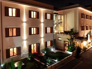 diana inn accomodations