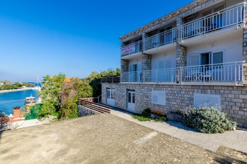 mljet