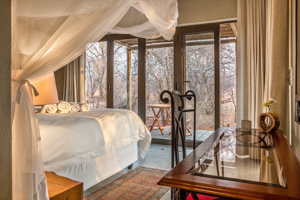 ukuthula bush lodge