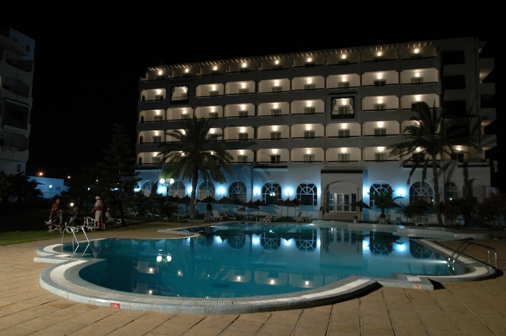 hotel royal jinene