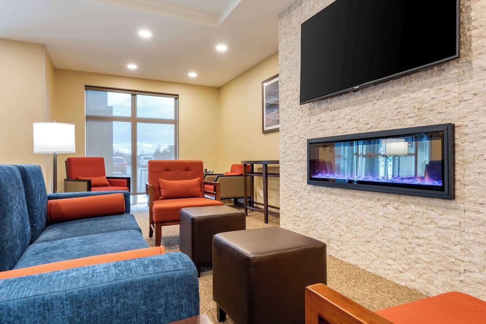 comfort inn and suites