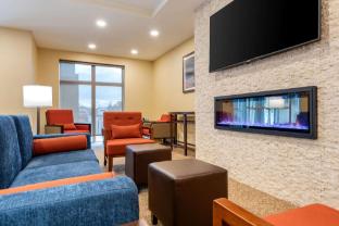 comfort inn and suites