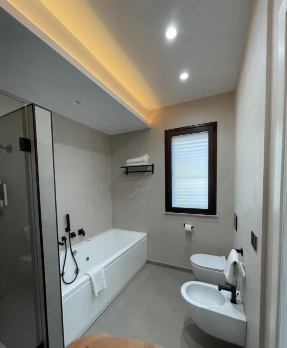 marty luxury bandb