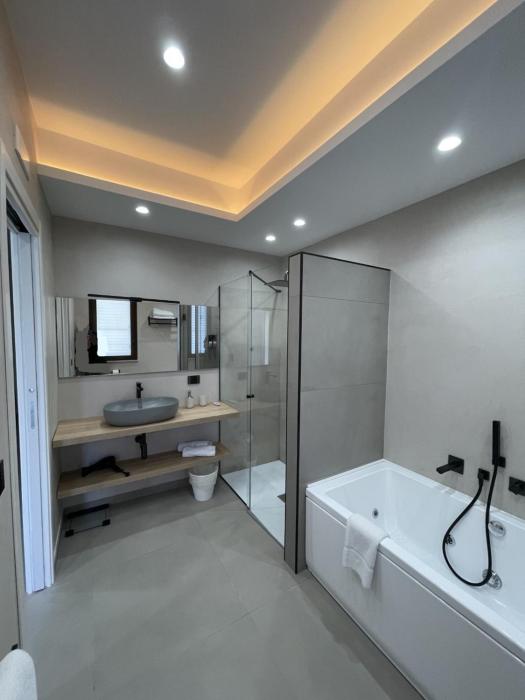 marty luxury bandb