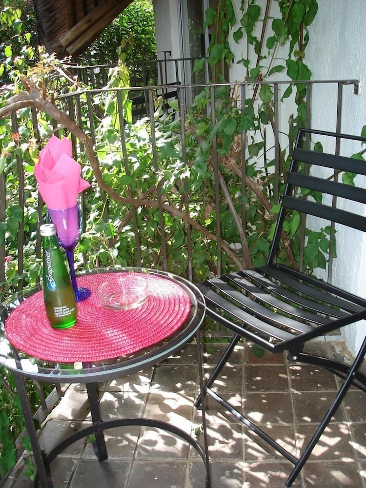 de witte guest house