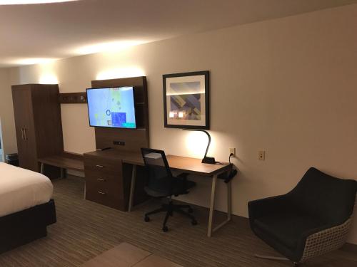 holiday inn express and suites fleming island by ihg
