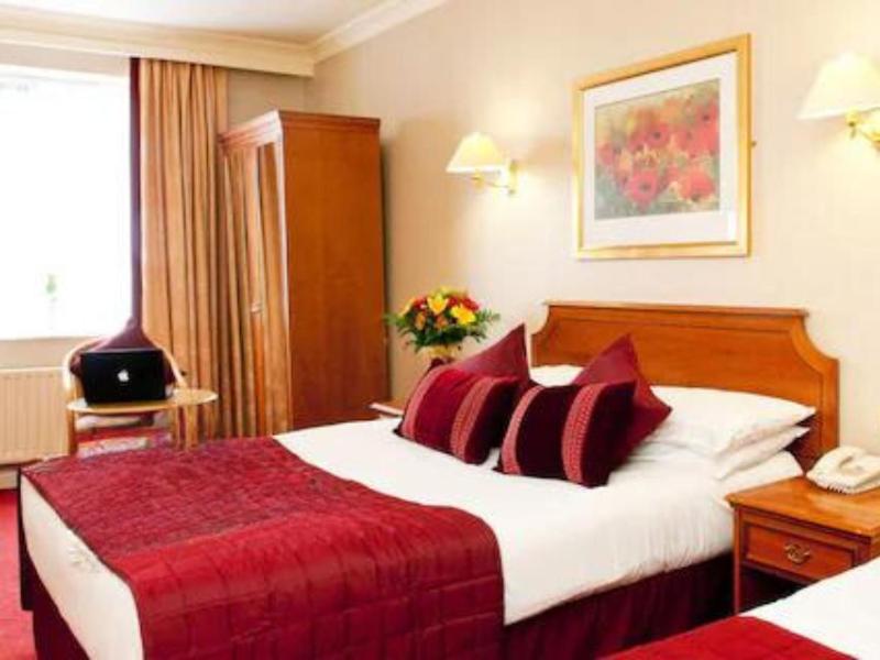 eyre square hotel