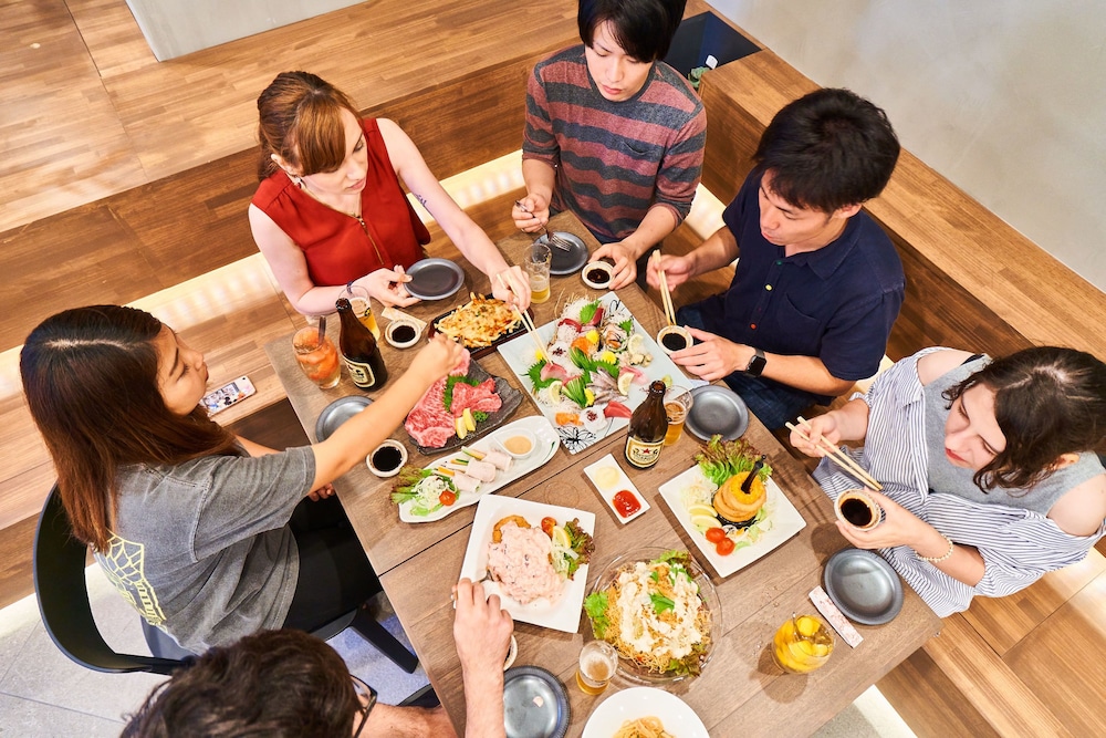 andand hostel hommachi east