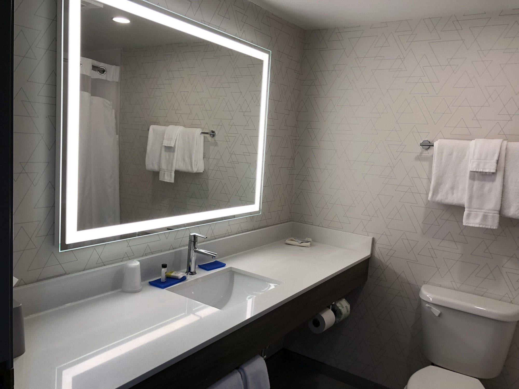 holiday inn express hotel and suites donegal by ihg