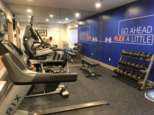 holiday inn express hotel and suites donegal by ihg