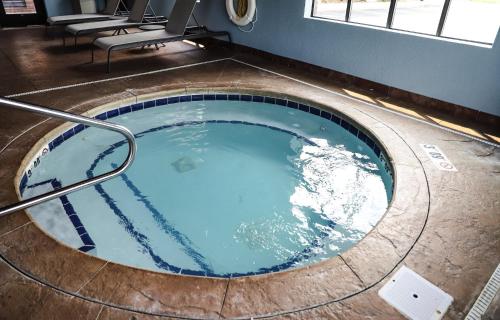 holiday inn express hotel and suites donegal by ihg