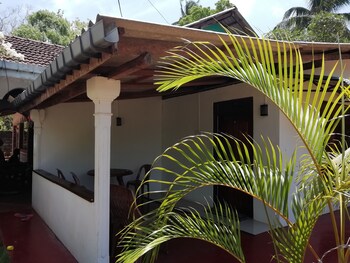 nest rest inn