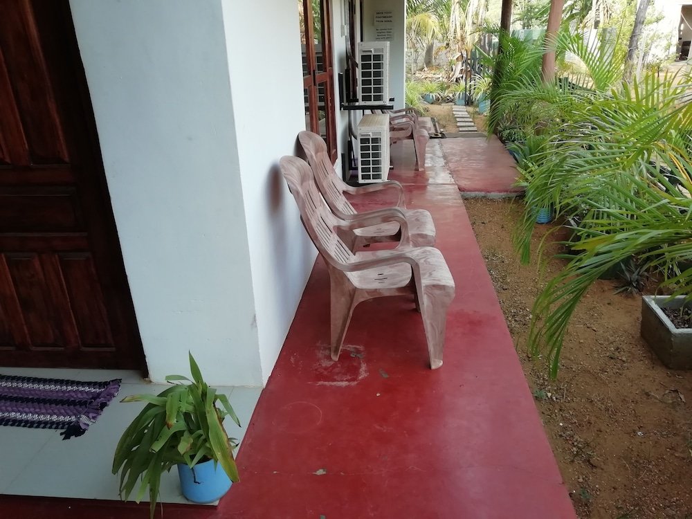 nest rest inn