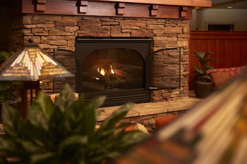 Avila Village Inn,Pismo Beach>>Avila Beach,4 star