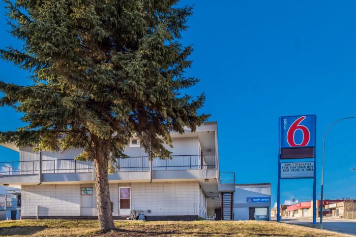 motel 6 fort st john bc