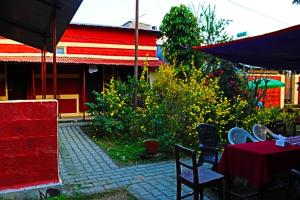 Gurkha Lodge,Near Ratna Mandir,3 star
