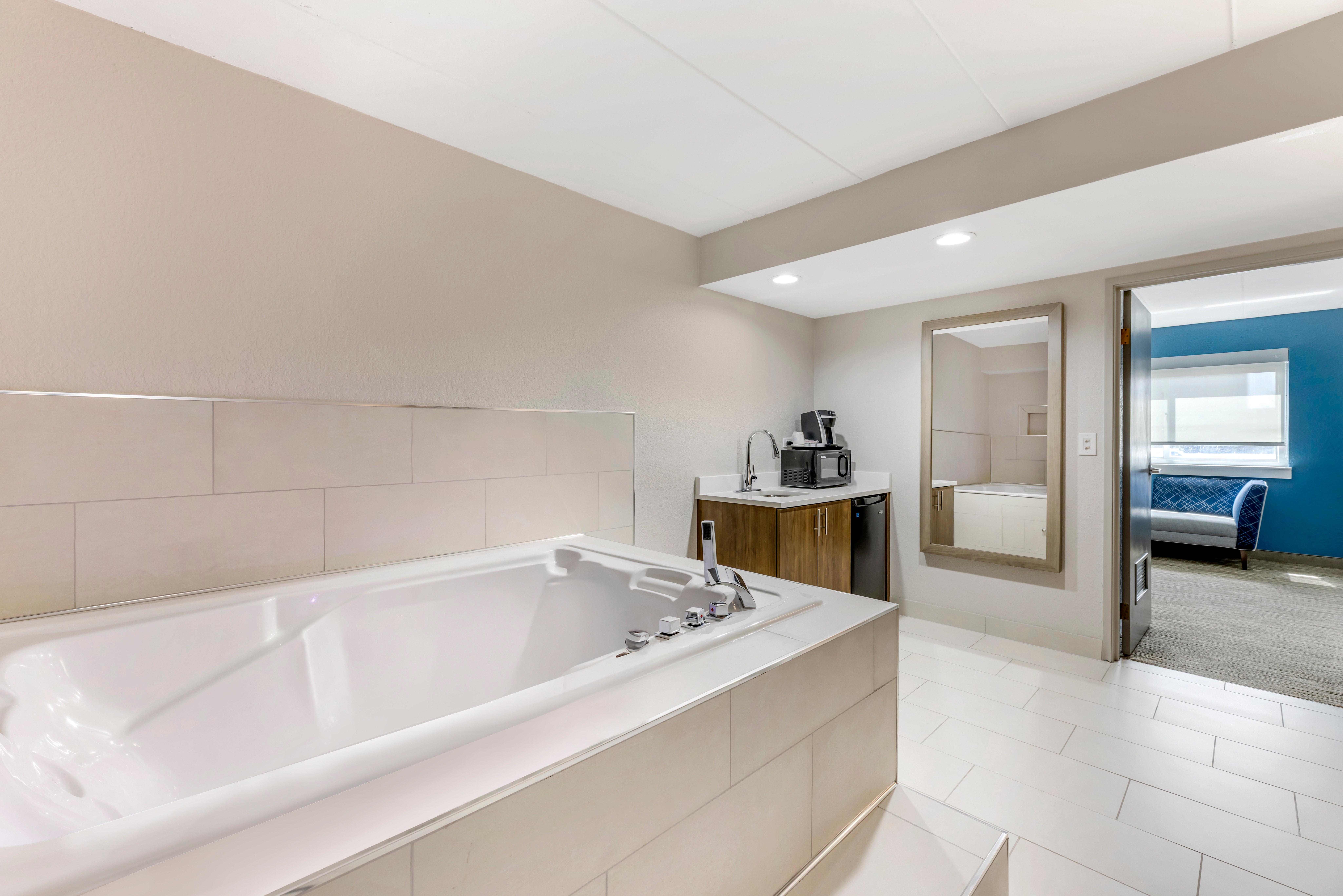holiday inn express chicago downers grove by ihg