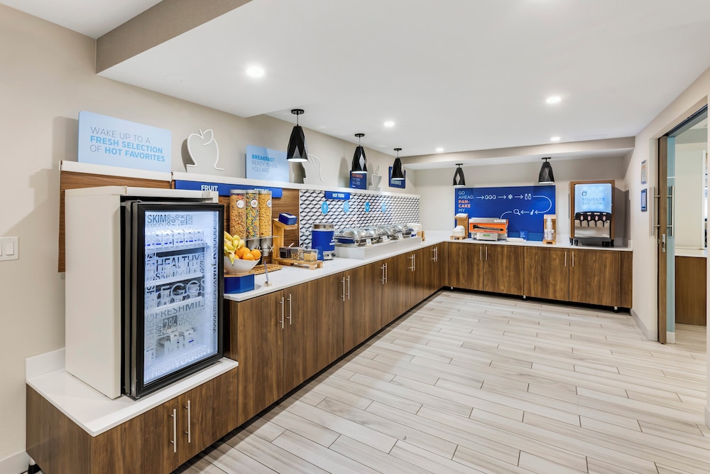 holiday inn express chicago downers grove by ihg