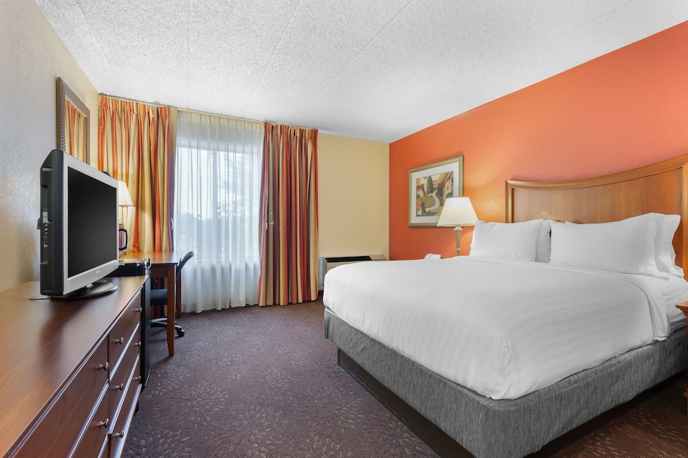 holiday inn express chicago downers grove by ihg