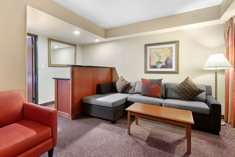 holiday inn express chicago downers grove by ihg
