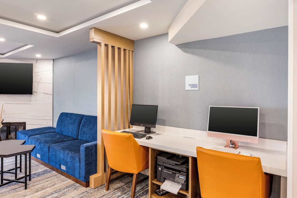 holiday inn express chicago downers grove by ihg