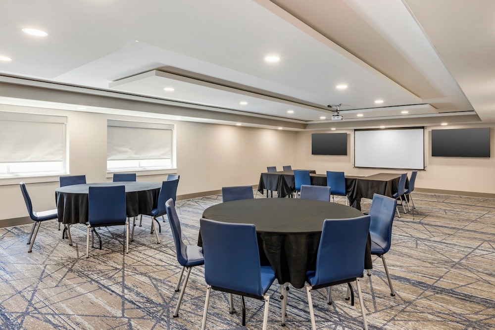 holiday inn express chicago downers grove by ihg
