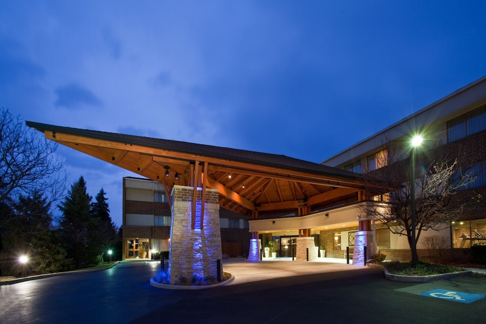 holiday inn express chicago downers grove by ihg