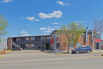 econo lodge inn and suites