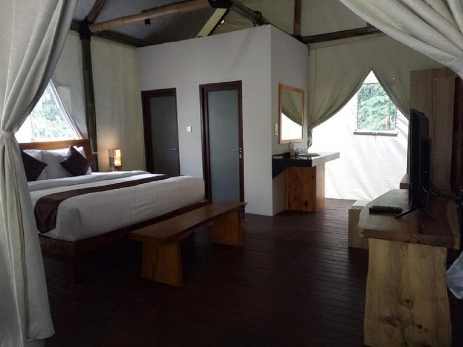 maribaya glamping tent