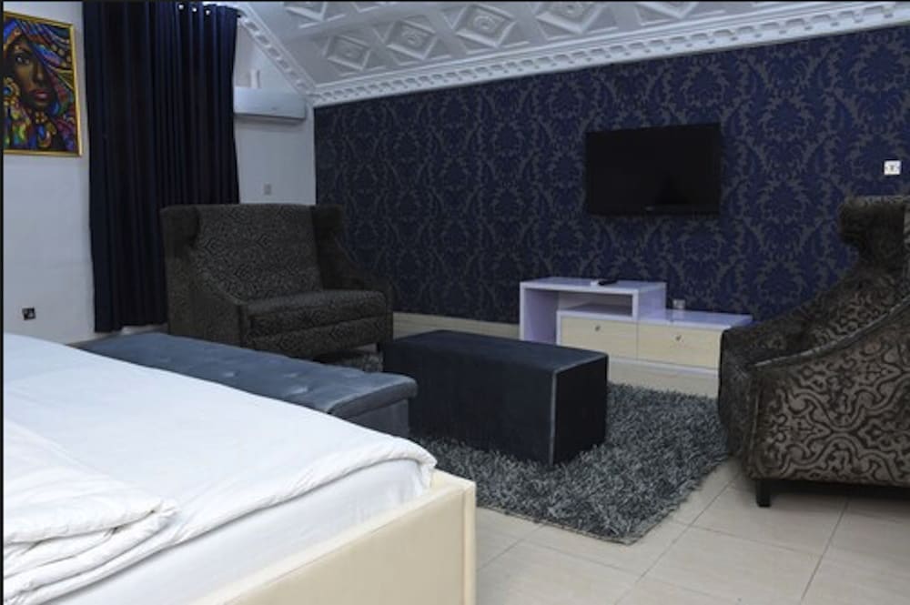 ambience hotel and resorts