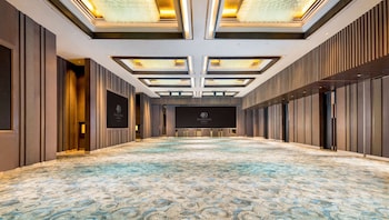 doubletree by hilton surabaya