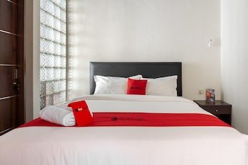 reddoorz soekarno hatta indah