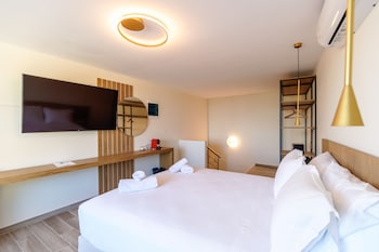 Casa Bloo,,4 star
