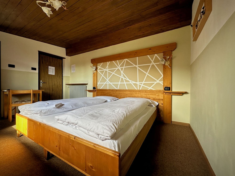 hotel garni edy