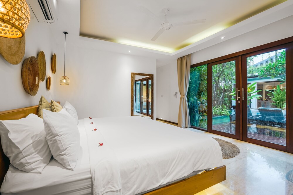 villa frangipani