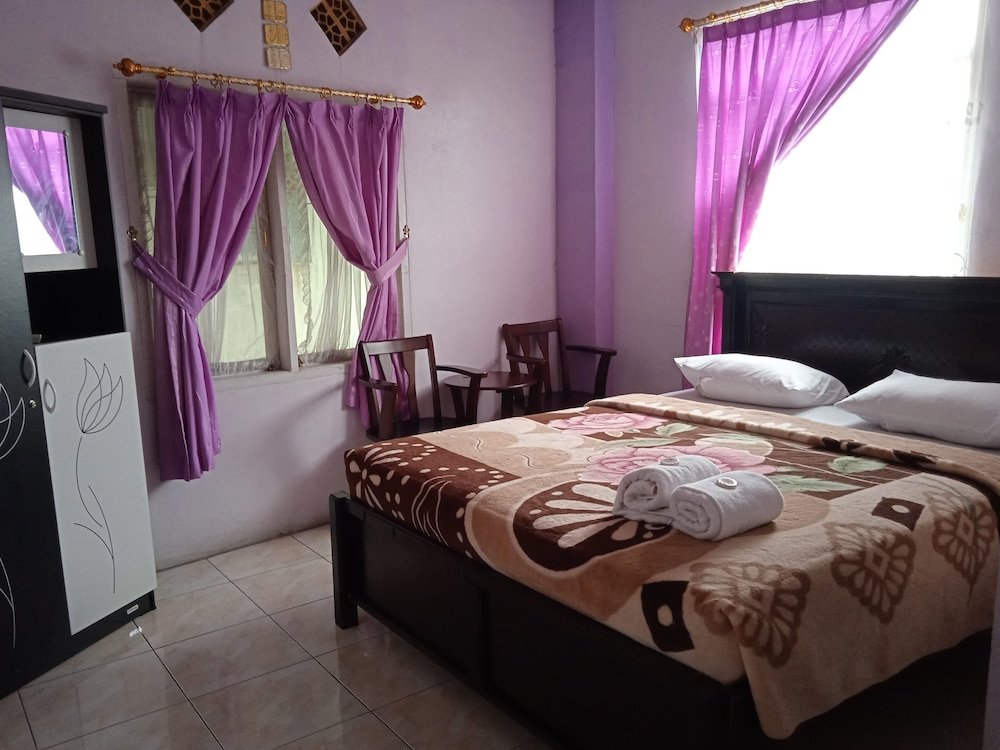 Trivadoh Syariah Hotel,In The City Center,2.5 star
