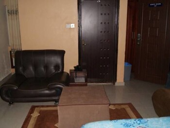 Supreme Place Hotel Abuja,Near National Hospital Abuja,3.5 star
