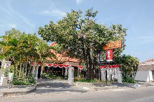 ndalem katong guest house ponorogo