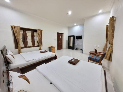 ndalem katong guest house ponorogo