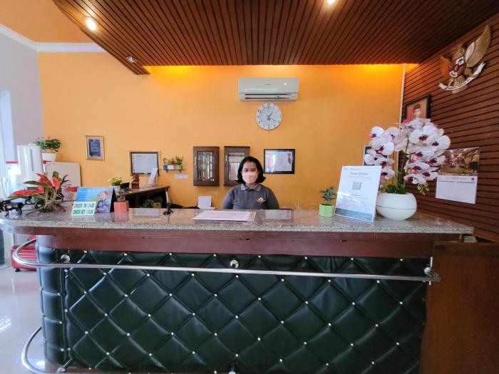 ndalem katong guest house ponorogo