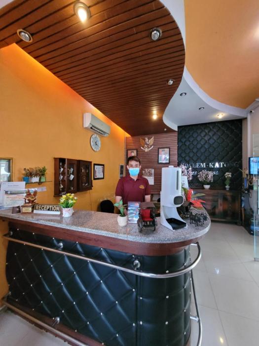 ndalem katong guest house ponorogo