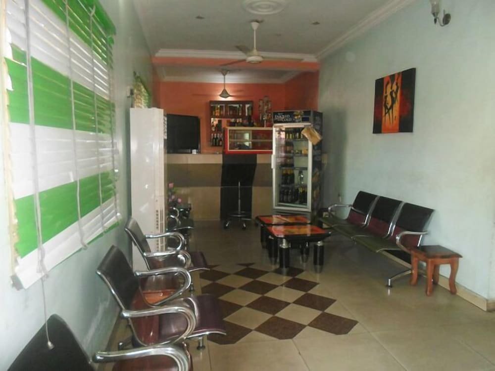 clen phil hotels and suites