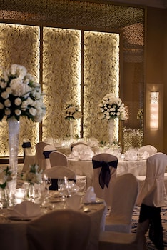 oneandonly royal mirage