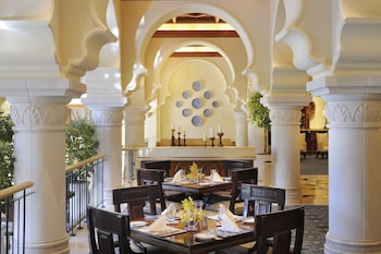 oneandonly royal mirage