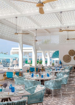 oneandonly royal mirage