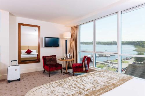 hodson bay hotel
