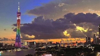 orange tree international apartment