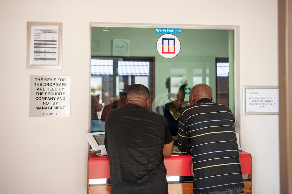 ecomotel kempton park