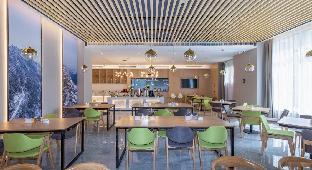 atour hotel mulan pishang building wuhan