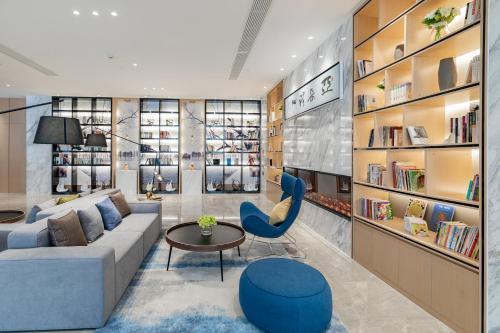 atour hotel mulan pishang building wuhan